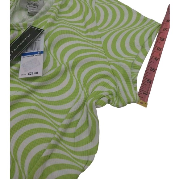 Just Polly Womens Junior Flower Cutout Crop Top Sz 3X Shirt Pullover Green Wavy - Picture 7 of 10